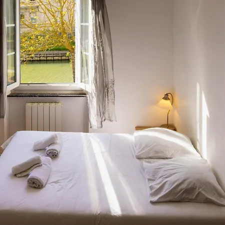 T2 Lumineux Vue Canal&proche Cité Apartamento